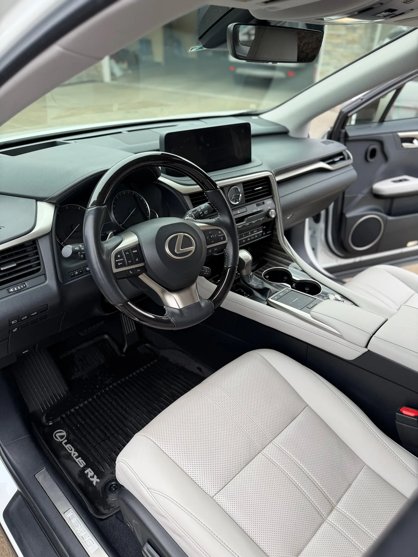 Clean Lexus interior photographed after detailing
